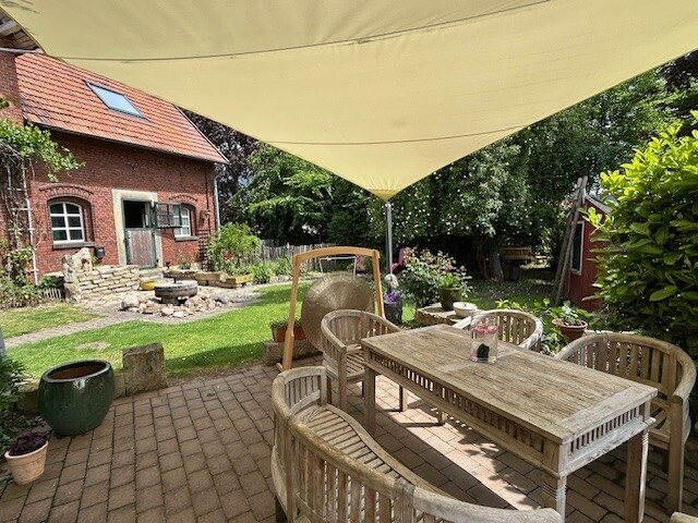 Hof- Gartenbereich