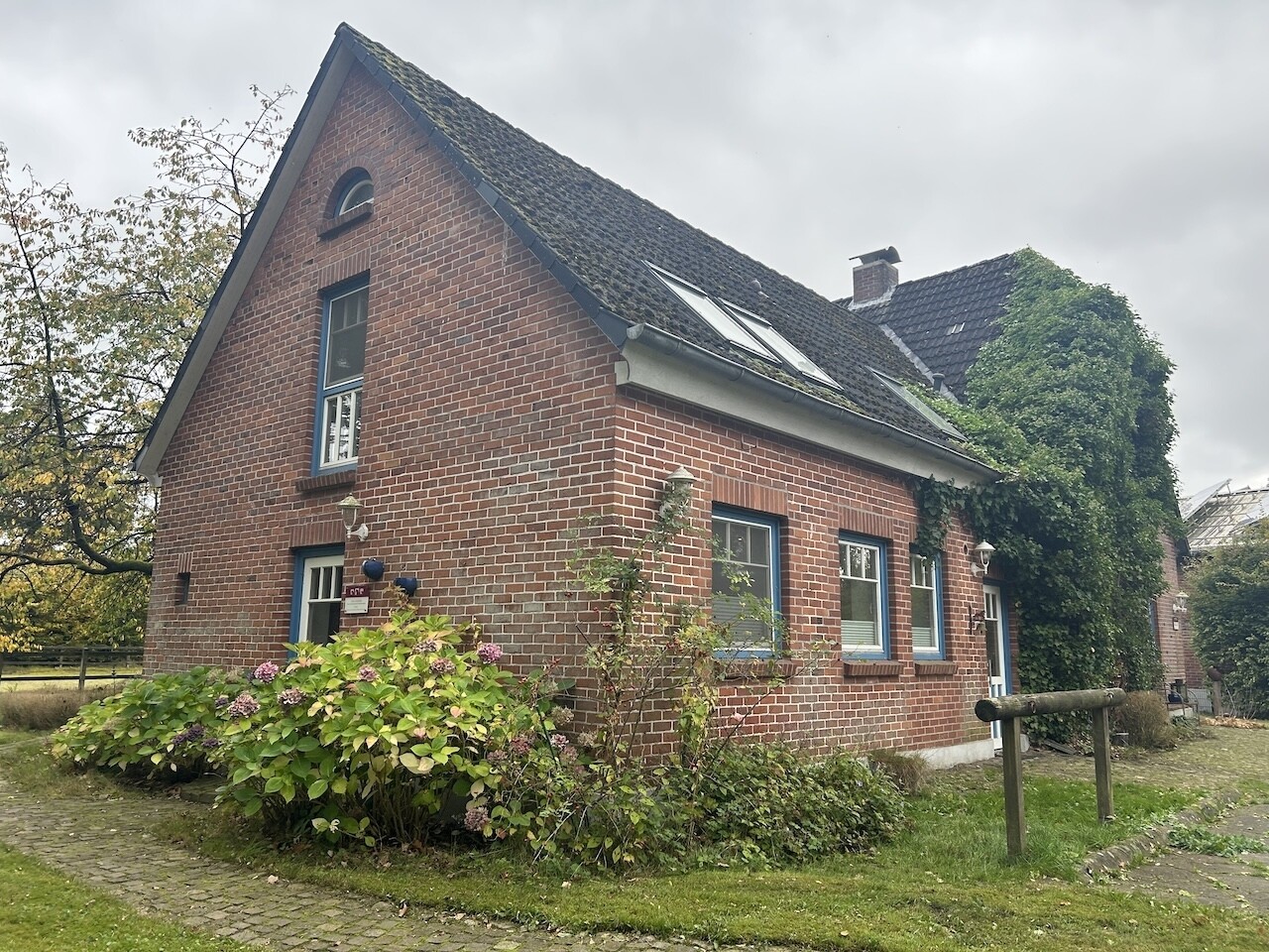 Hofanlage aus dem Jahre 1924 mit sicherer Hand geschmackvoll saniert
