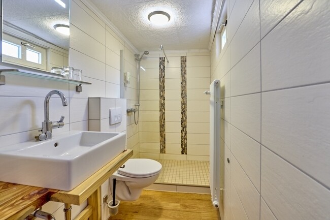 Mühle, eines der Gästezimmer-Bäder 