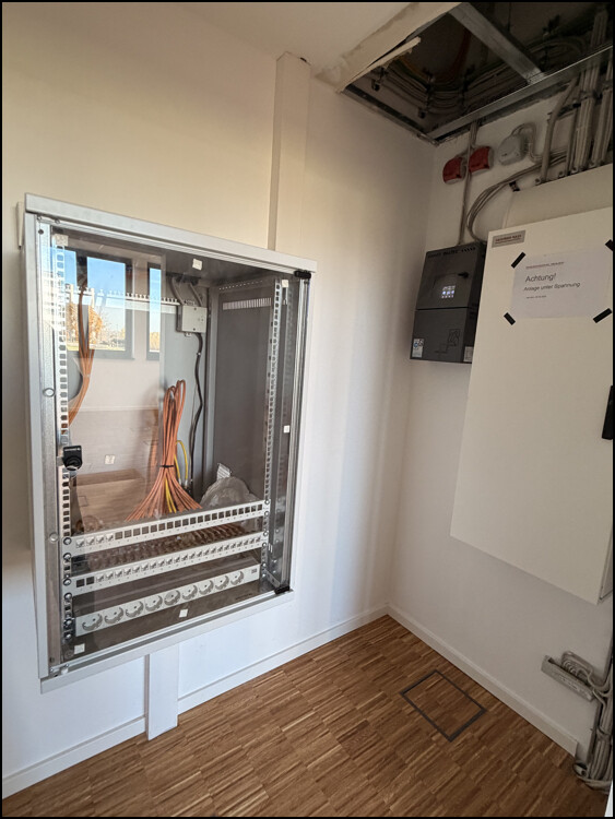 Netzwerkschrank