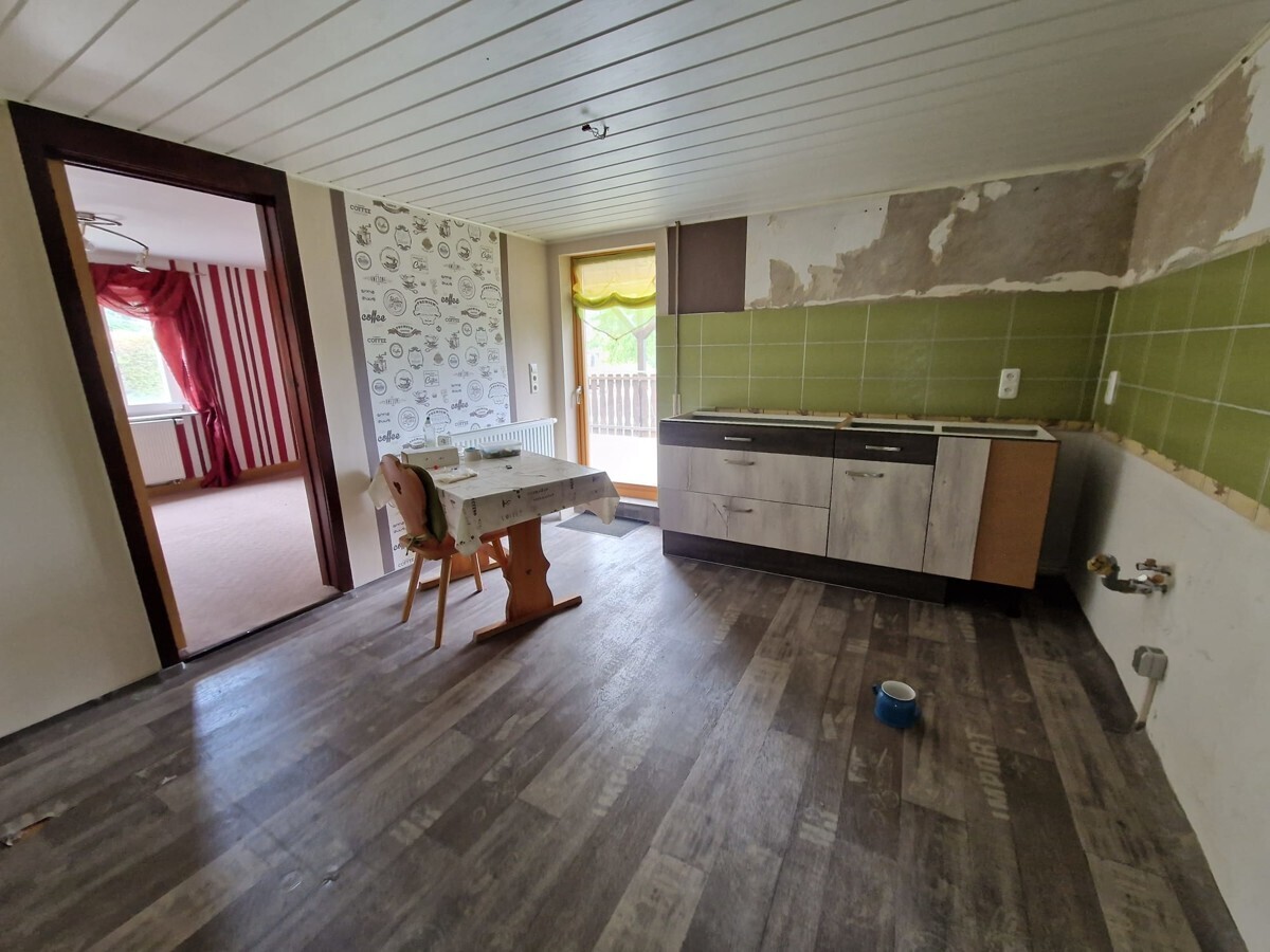 Whg. 1. OG - Küche mit Zugang zum Balkon