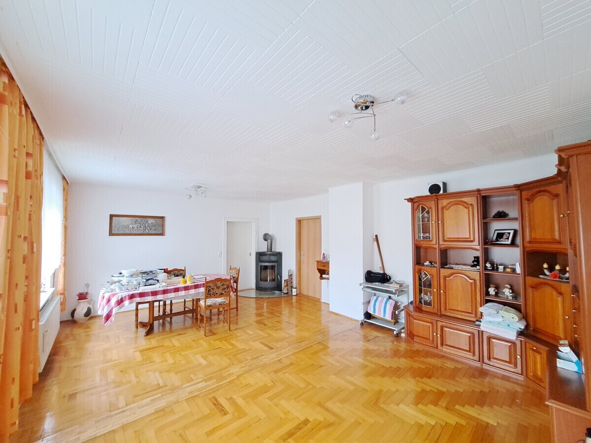 OG - Wohnzimmer