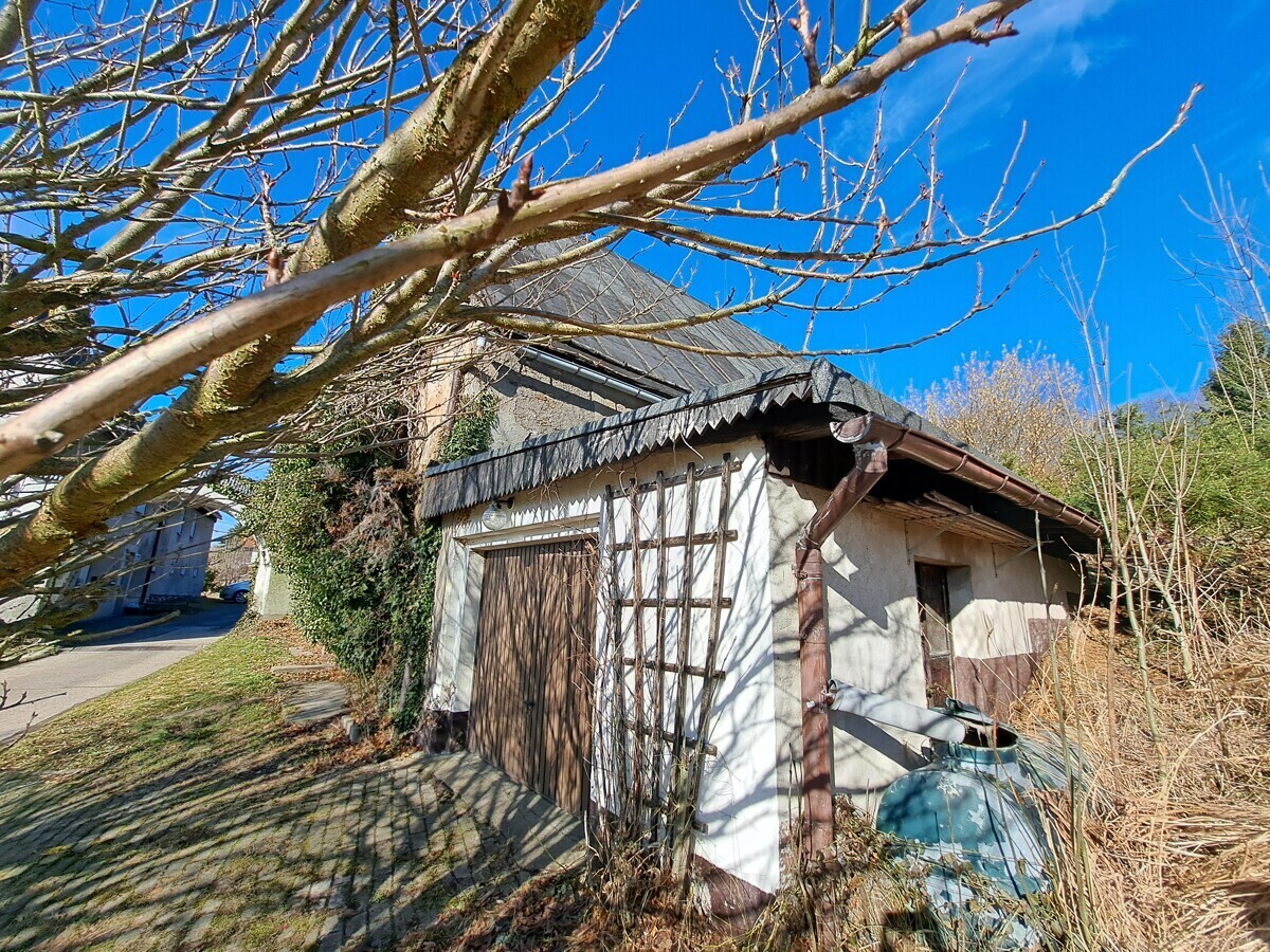 Garage 1
