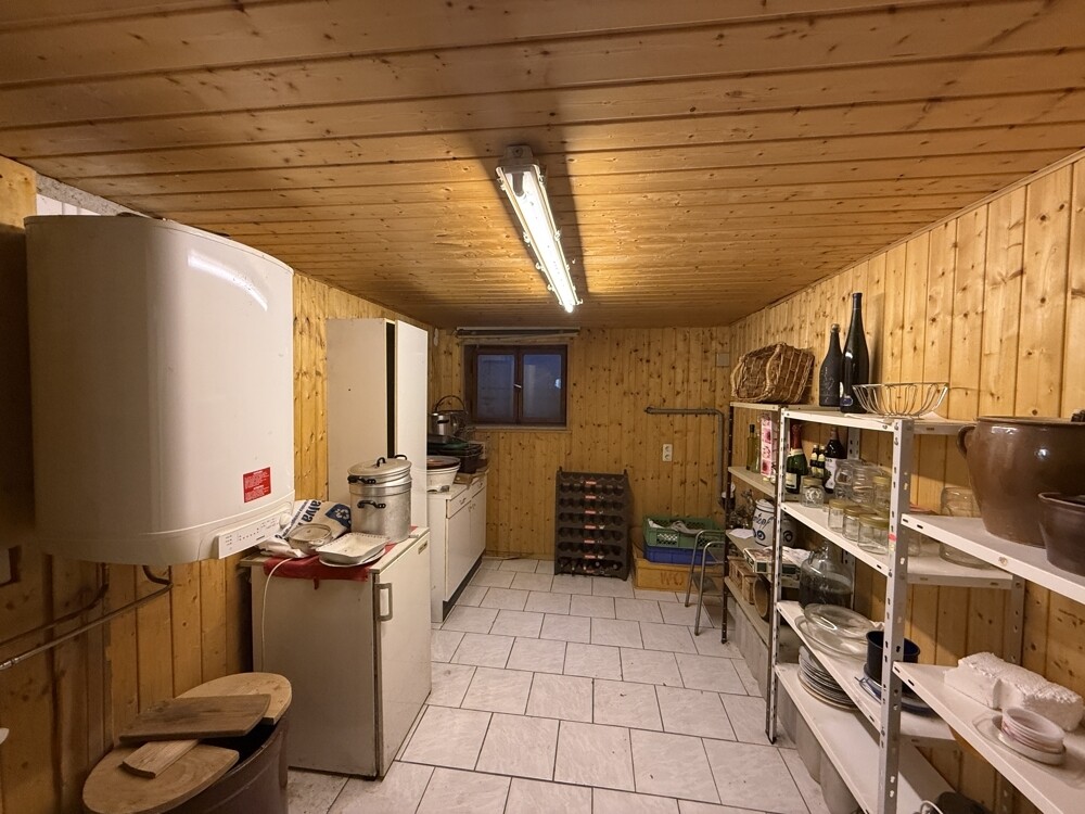 Keller