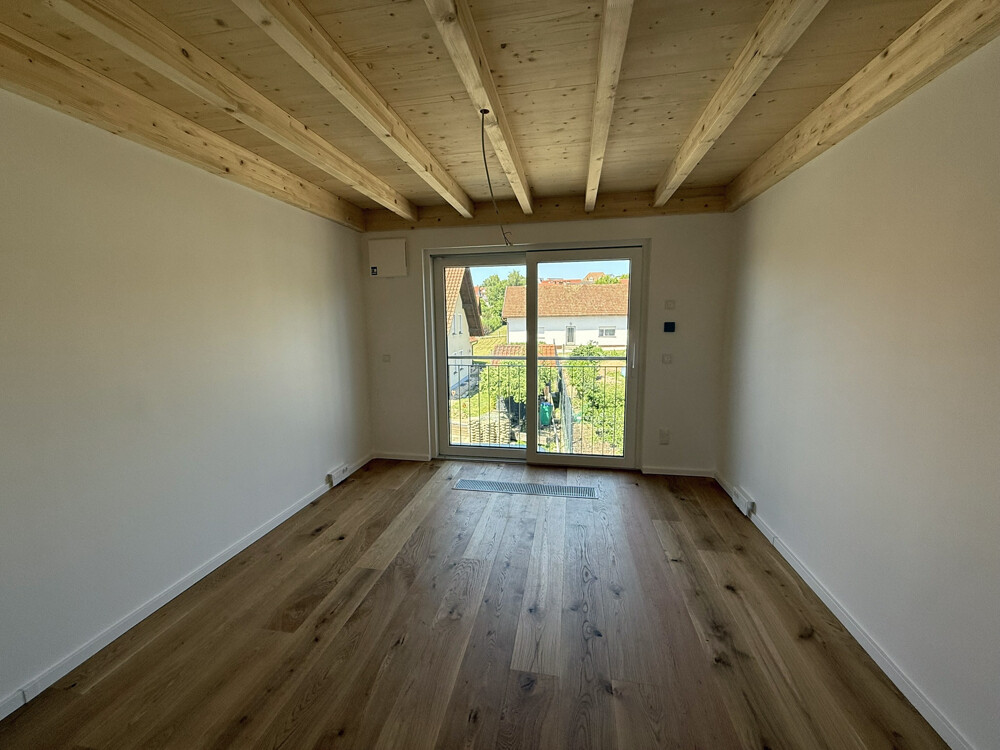 2-Zimmer-Wohnung im 1. OG