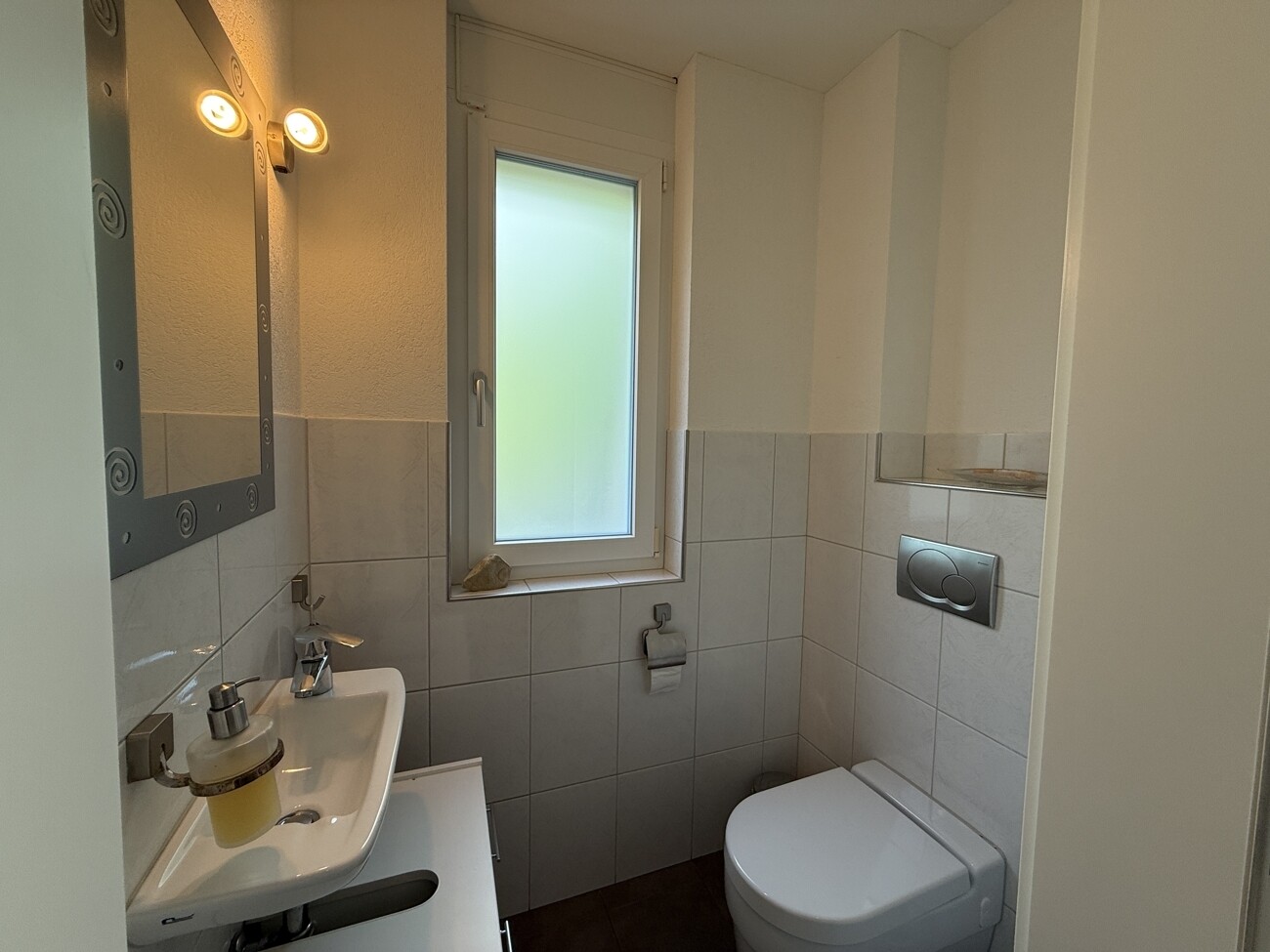 Gäste-Toilette EG