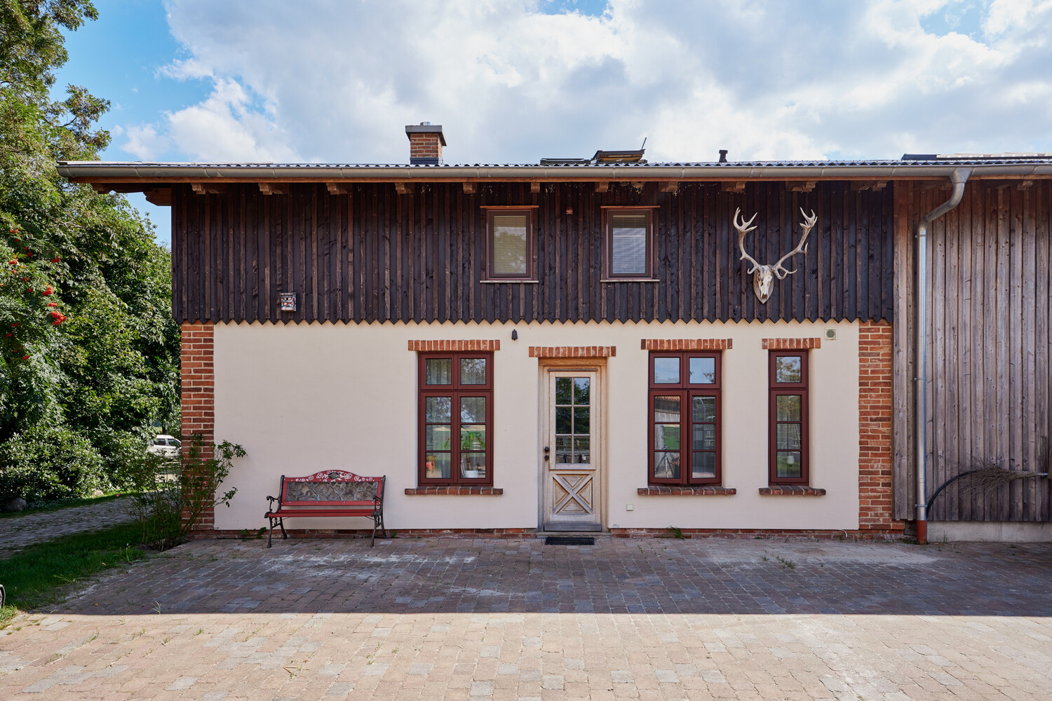 Einfamilienhaus am Pferdestall mit Reitmöglichkeit