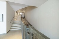 Treppen- u. Liftaufgang