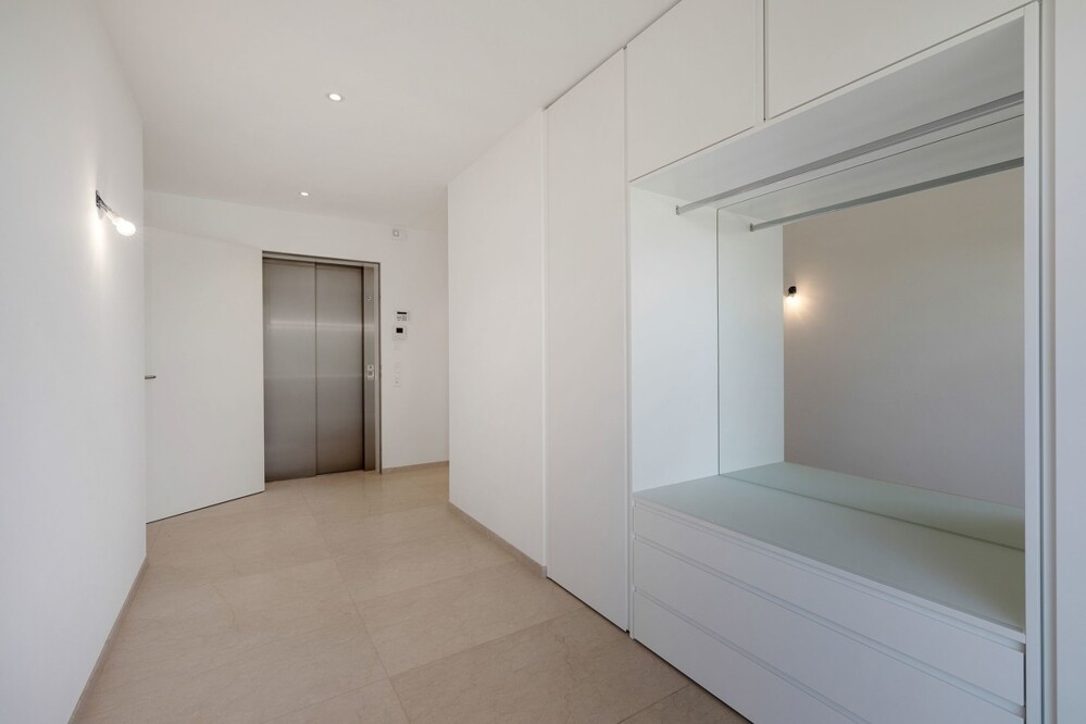 Garderobe zum Lift