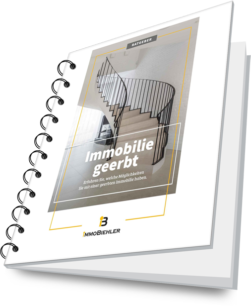 Ein Ringbuch mit dem Titel "Immobilie geerbt"