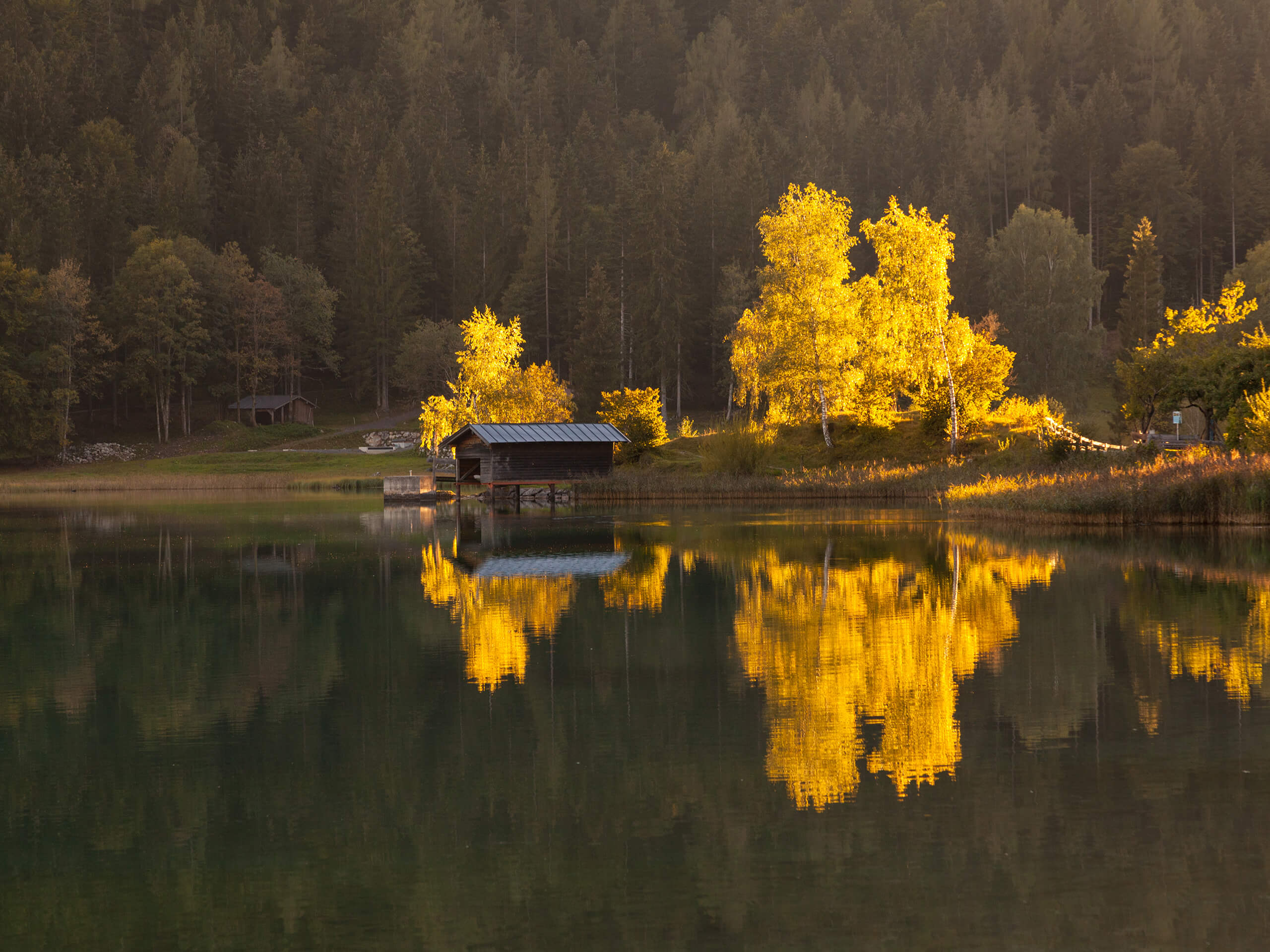 Hintersteiner See im Herbst, im Tätigkeitsgebiet in Kitzbühel