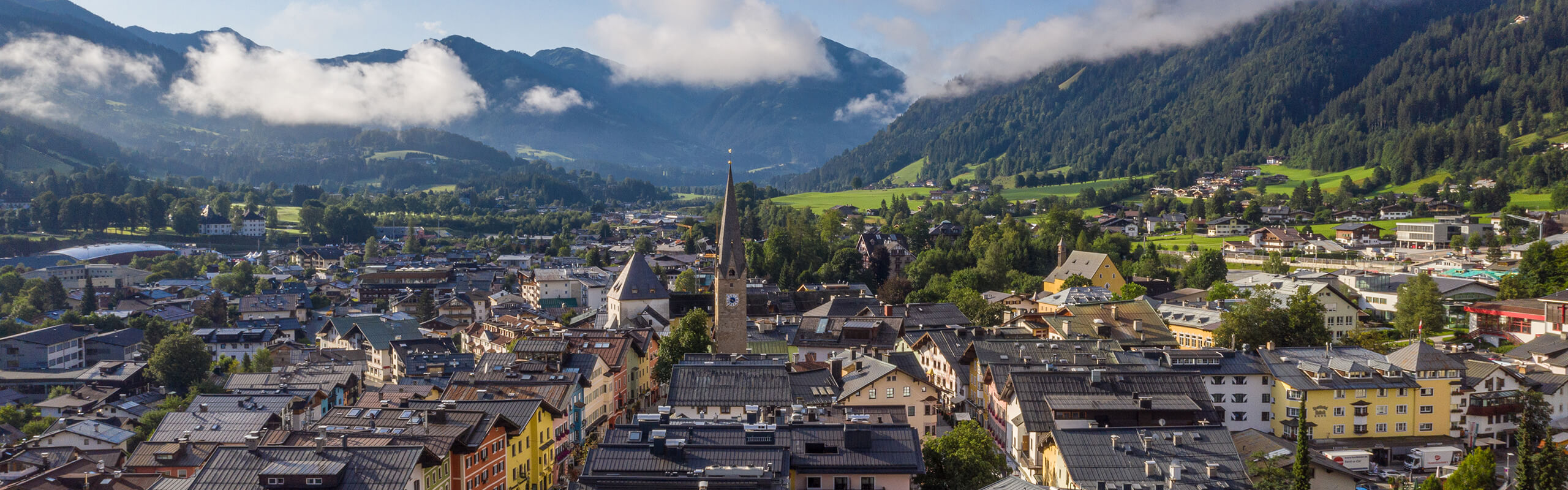 Luftansicht auf Kitzbühel