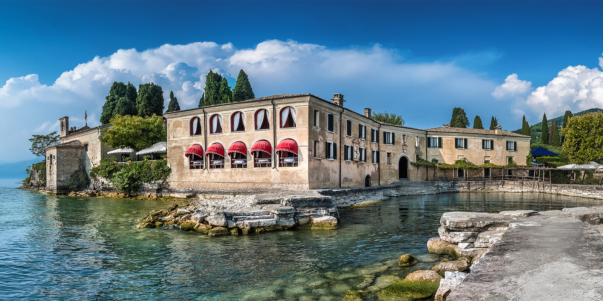 Mediterrane Villa am Meer