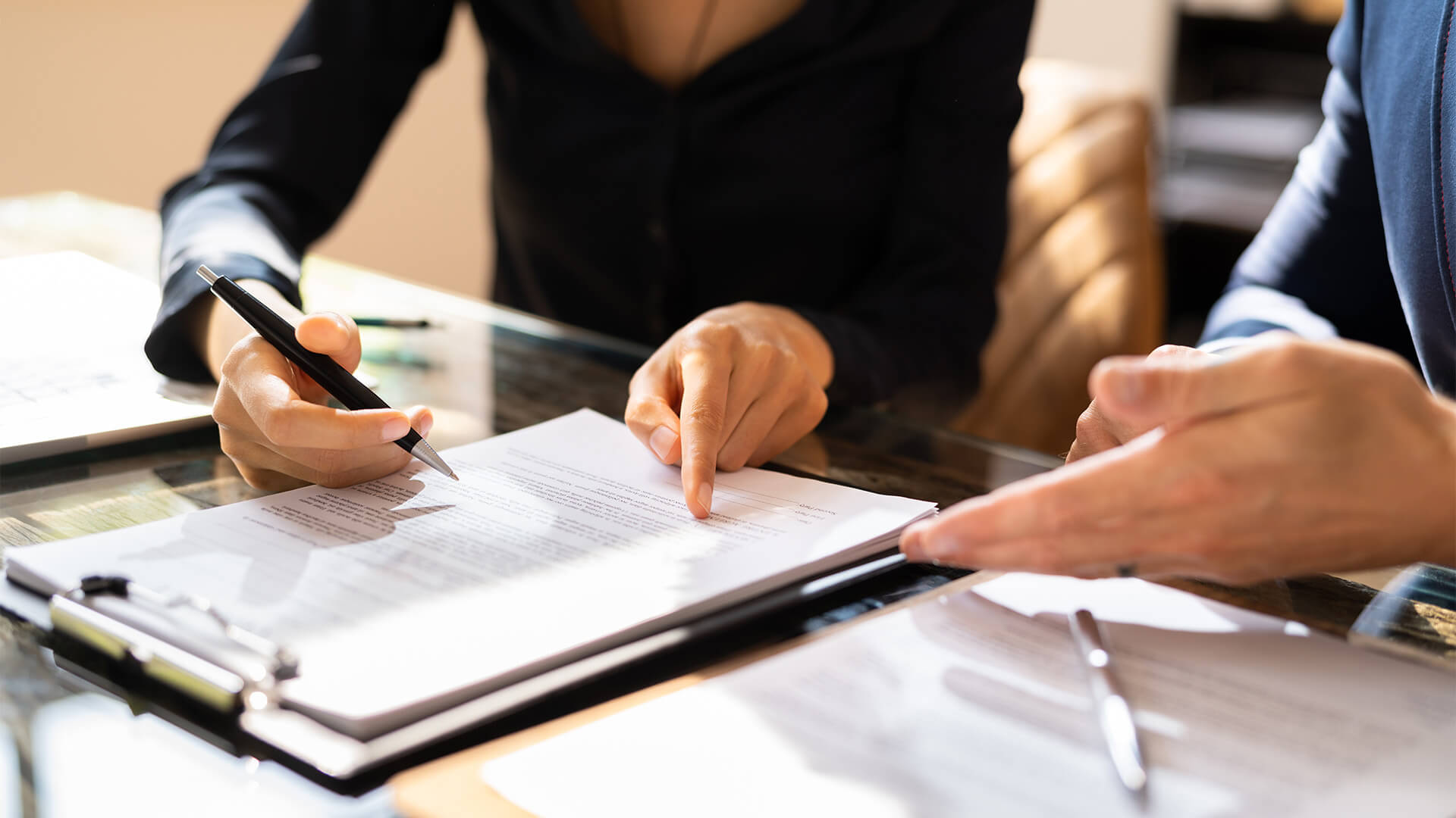 Vertragsunterzeichnung