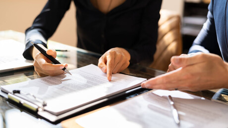 Vertragsunterzeichnung