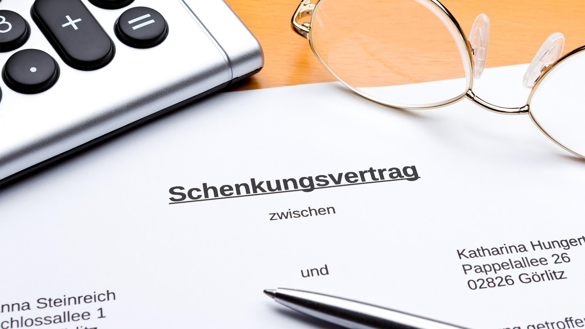 Vertragsunterzeichnung