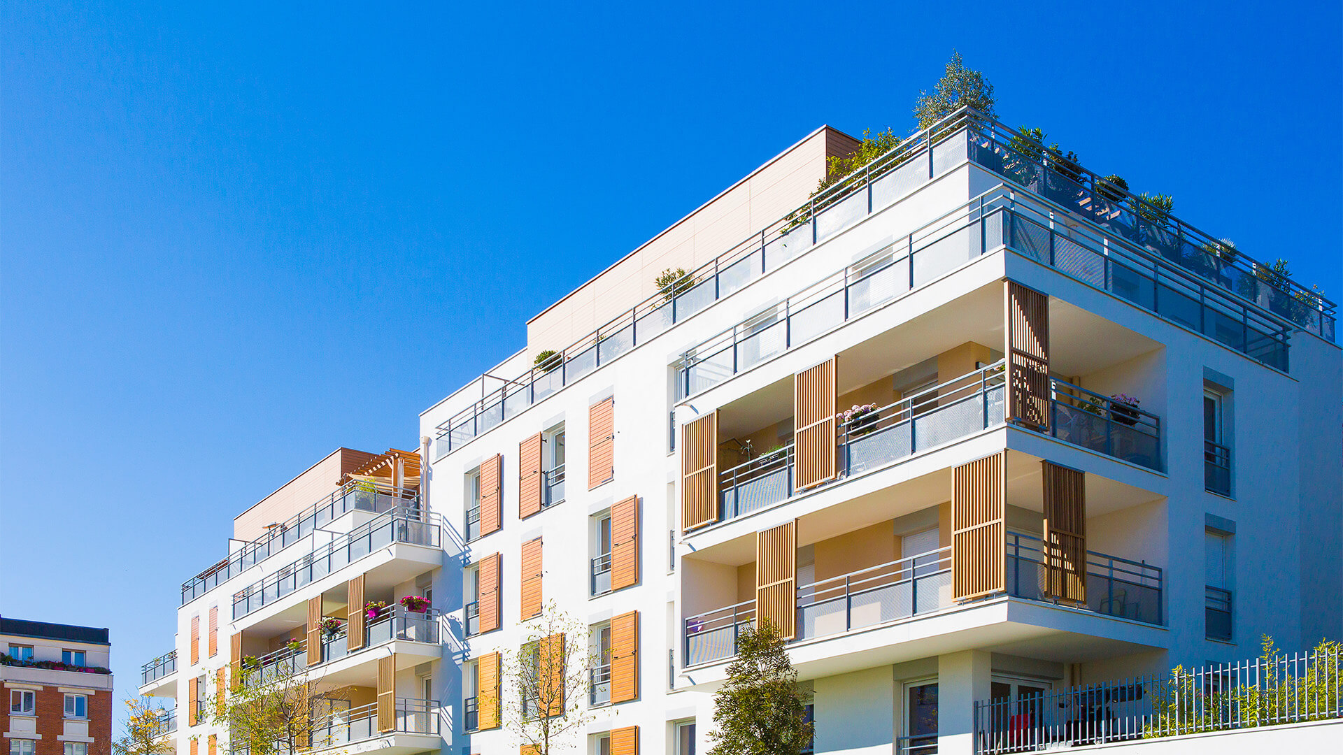 Mehrfamilienhaus mit vielen Wohnungen