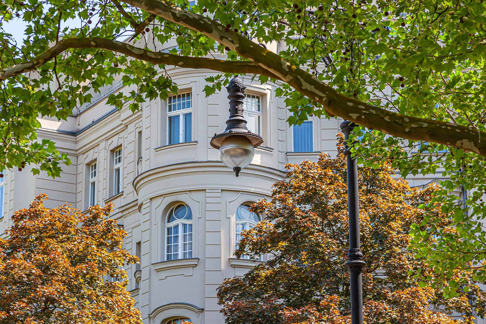 Blick auf deine denkmalgeschützte Immobilie in Berlin am Kurfürstendamm