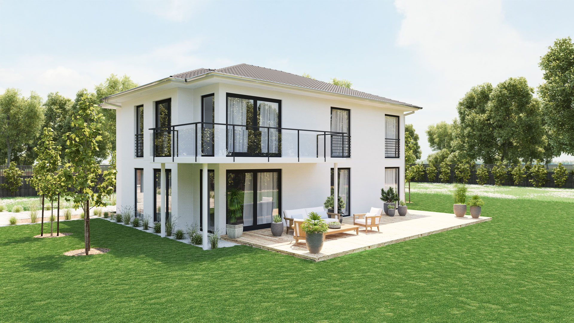 Zweistöckiges weißes Haus mit großen Fenstern und Balkon im Grünen.