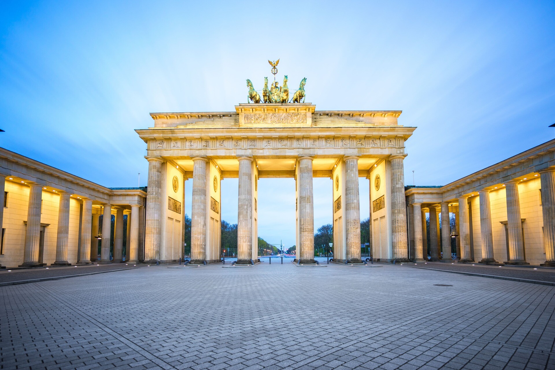 Brandenburger Tor in der Dämmerung