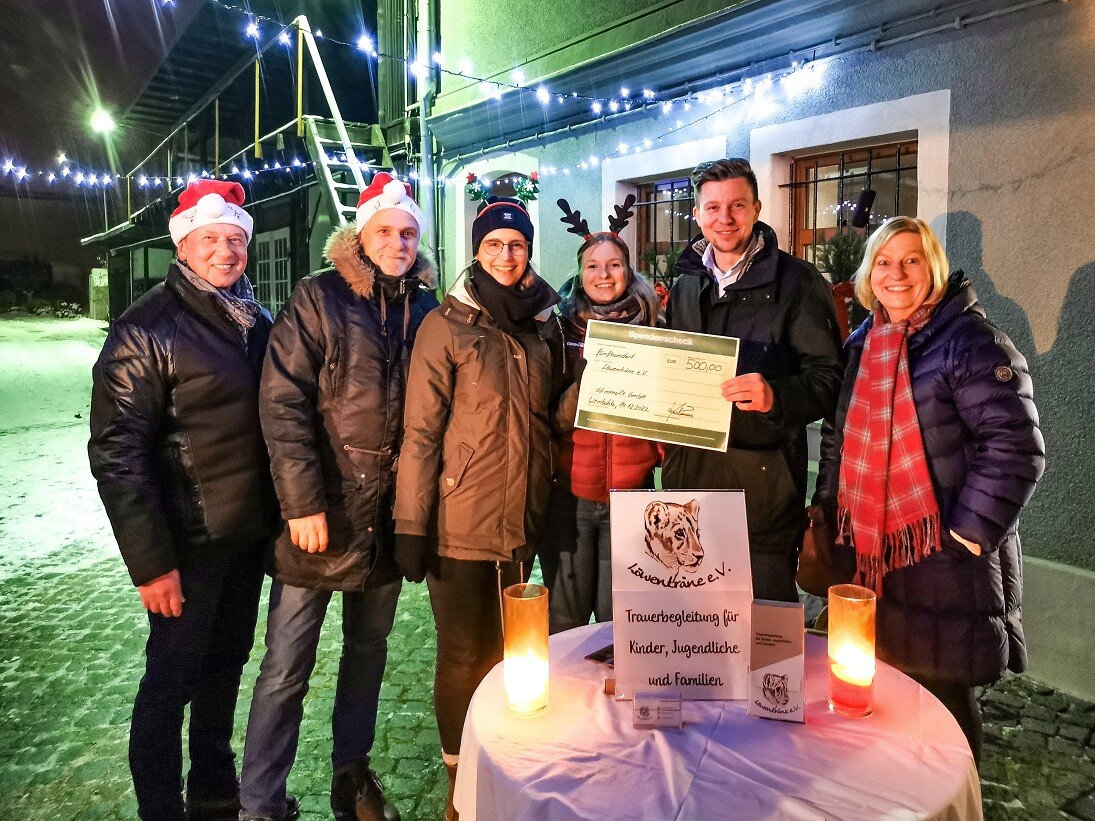 Teambild Weihnachtsmarkt-Spende