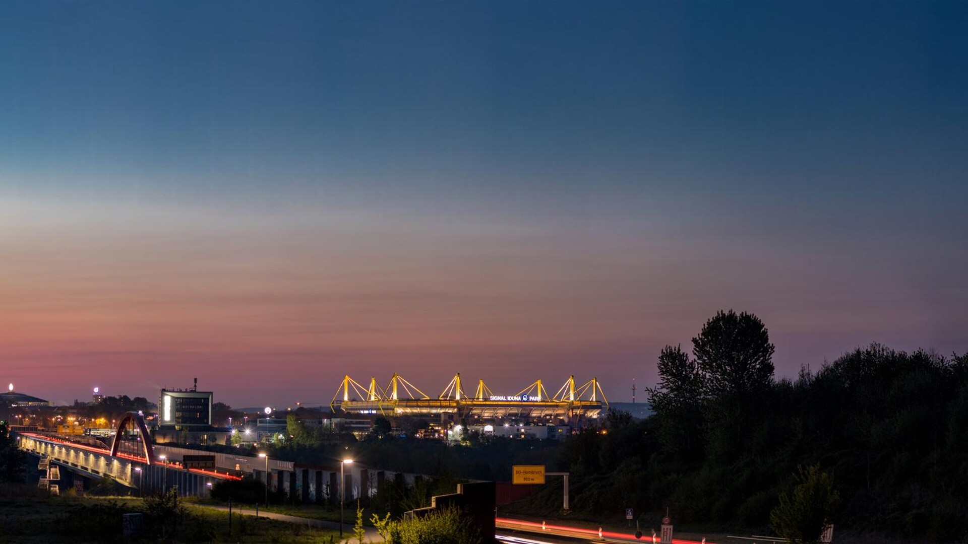Dortmund bei Abend