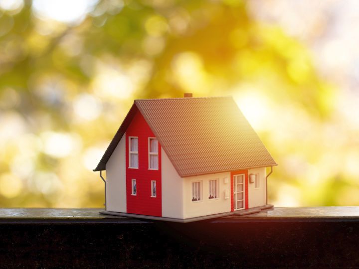 immobilienverkäufer-dornbusch-immobilien-grundstueck-verkaufen-haus-immobilienbewertung