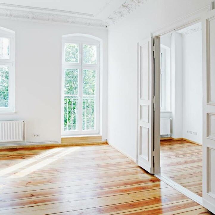 Leere Altbauwohnung