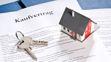 Notartermin für Immobilienverkauf mit Übergabe der Schlüssel