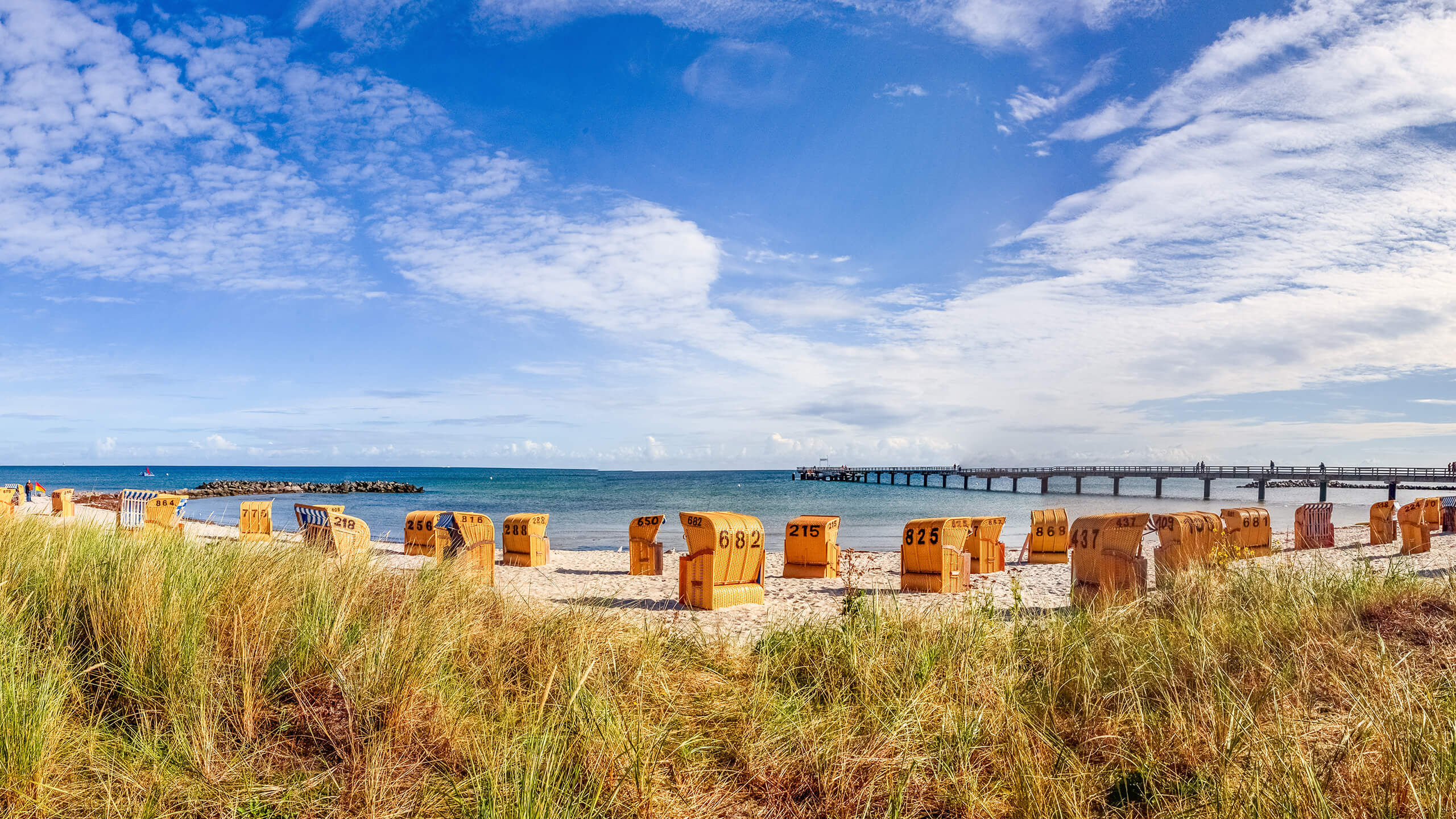 Schönberger Strand mit Strandkörben