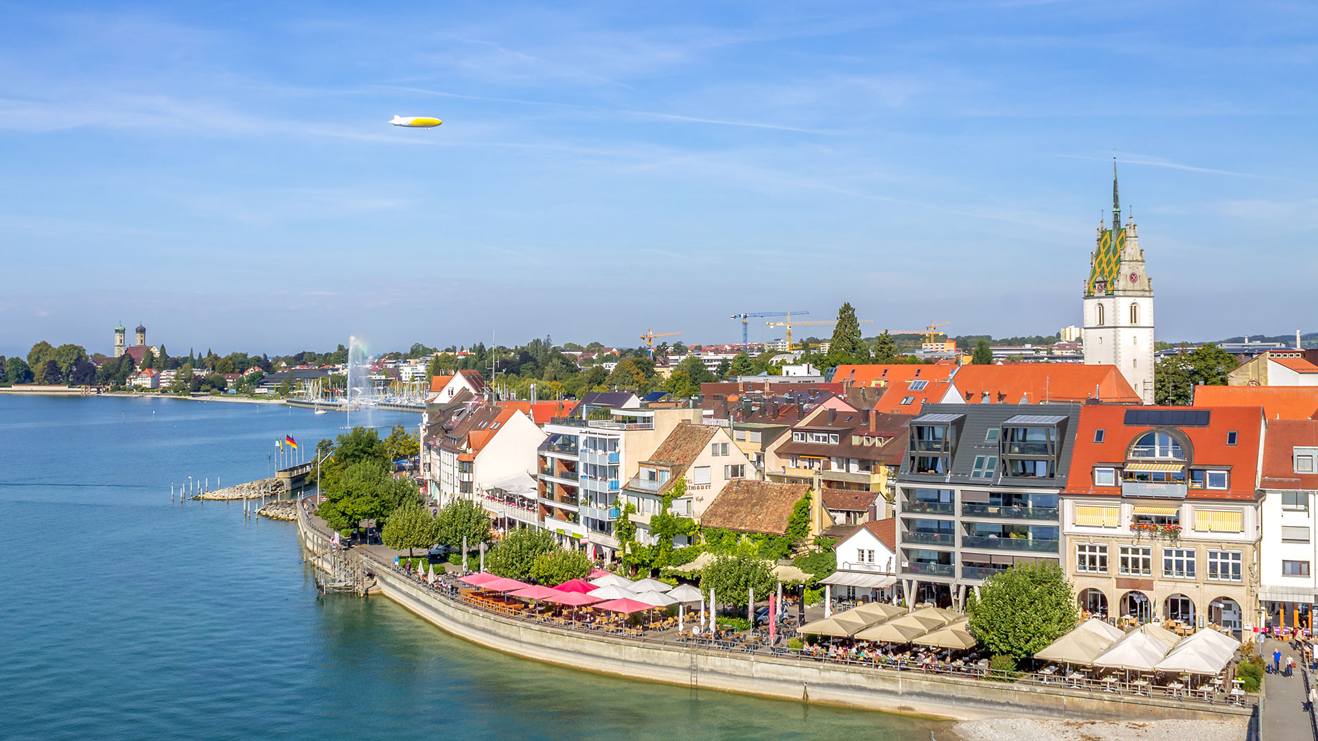 Luftbild Friedrichshafen mit dem Bodensee
