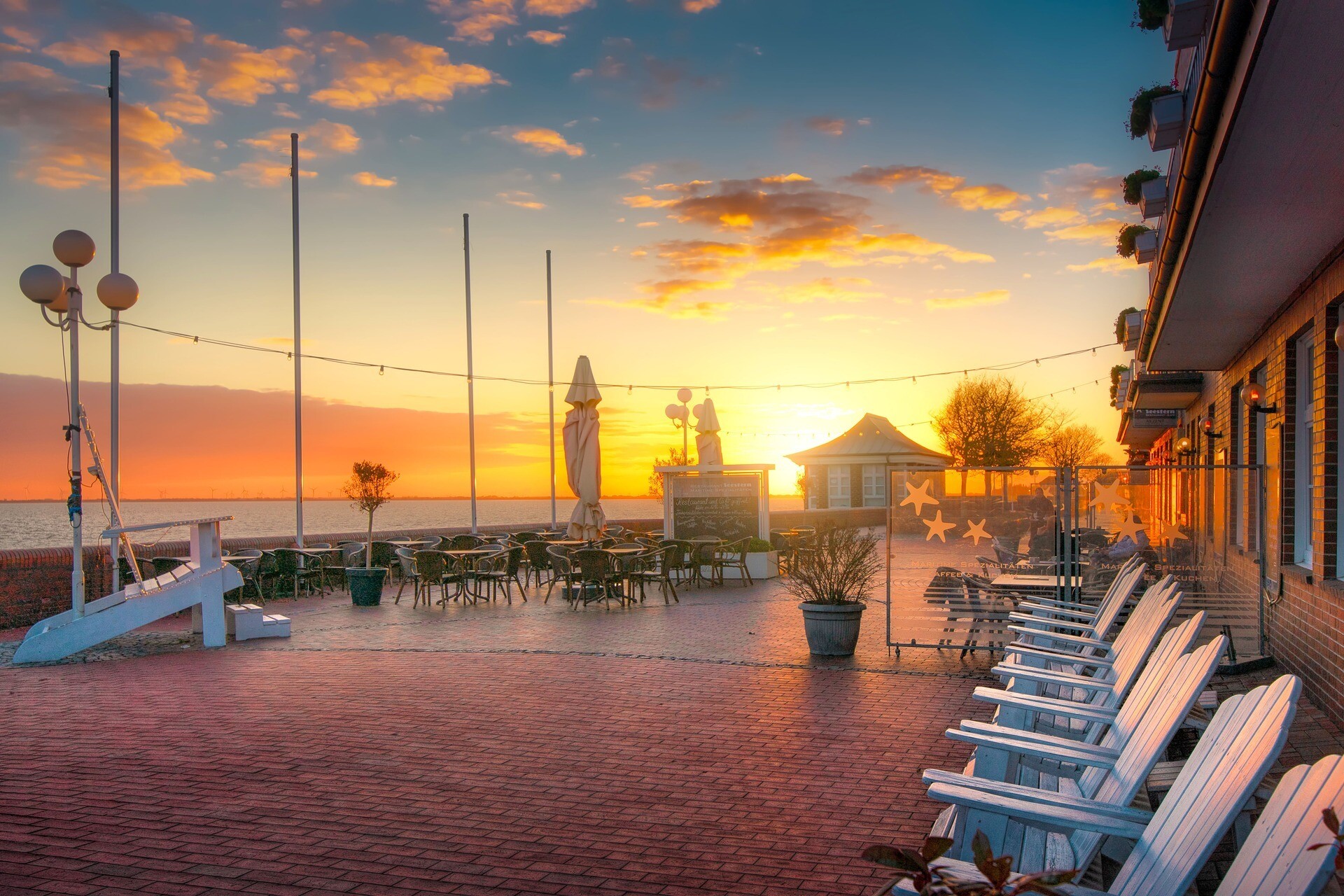 Südstrand Wilhelmshaven bei Sonnenuntergang