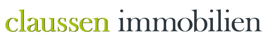 Logo von Claussen Immobilien mit grünem und schwarzem Schriftzug