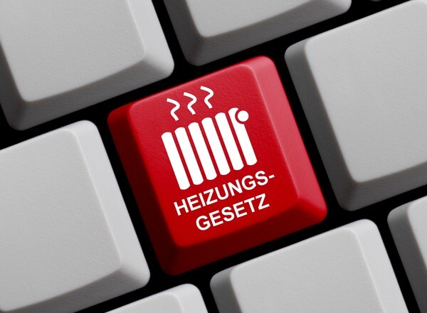 Taste mit der Aufschrift "Heizungsgesetz"