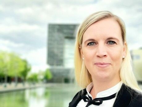 Janine Narog