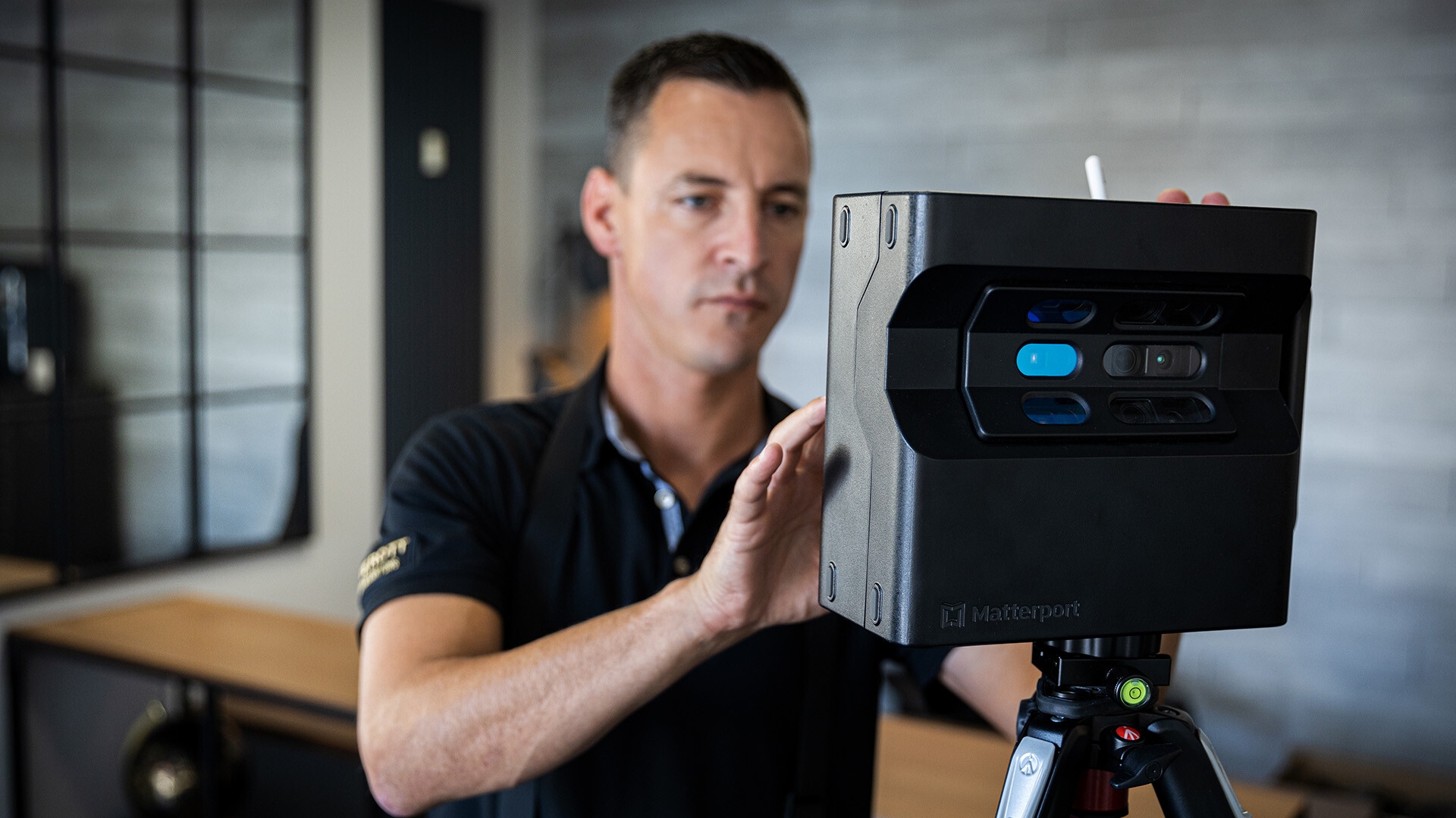 Mitarbeiter mit 3D Kamera