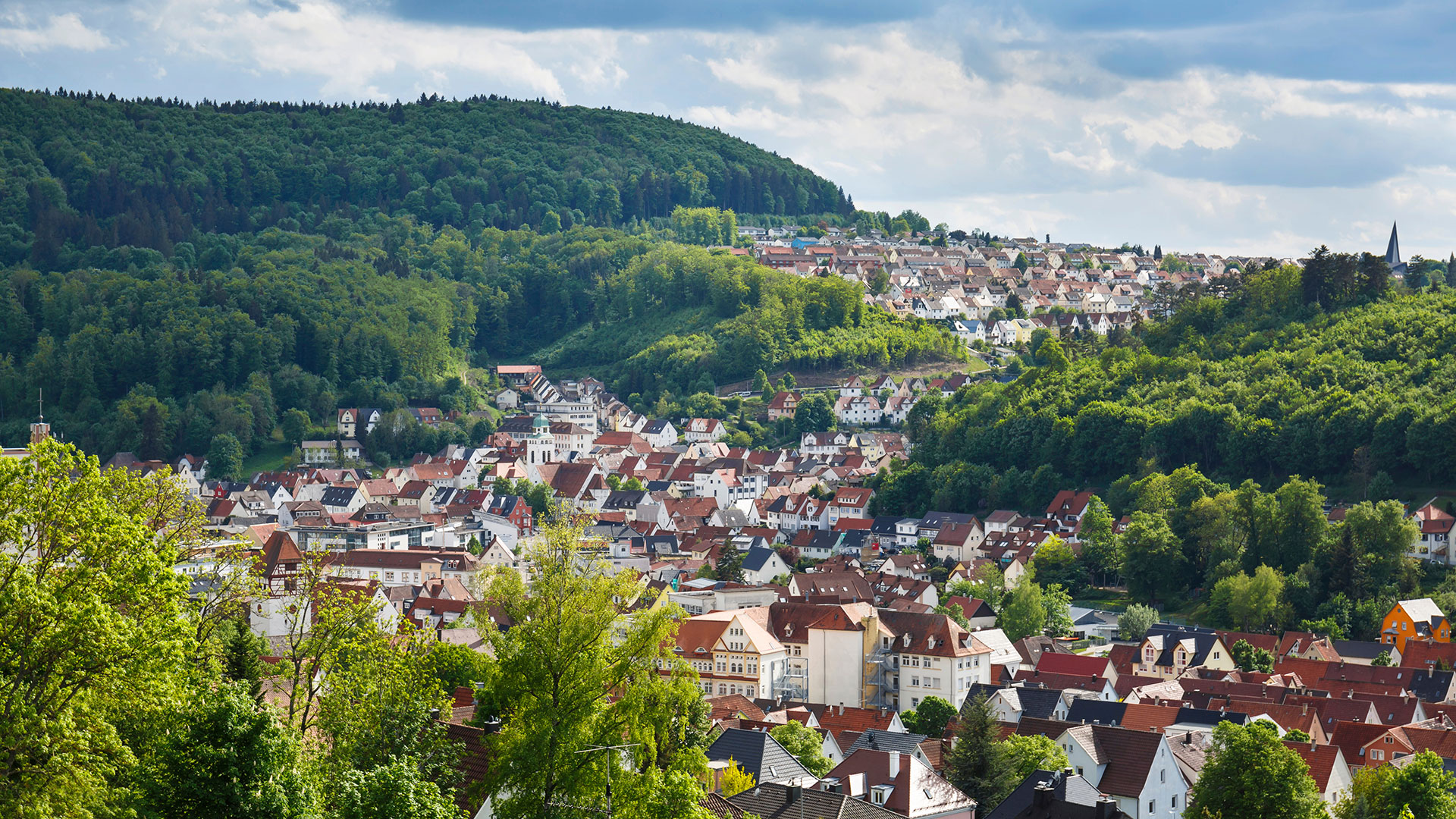 Blick auf eine Ortschaft im Zollern-Alb-Kreis