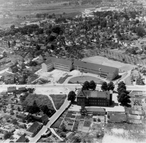 Bergisch Gladbach - Volksschule Heidkamp