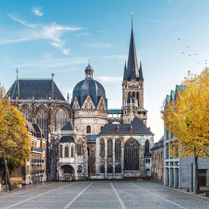 Katschhof mit Dom in Aachen