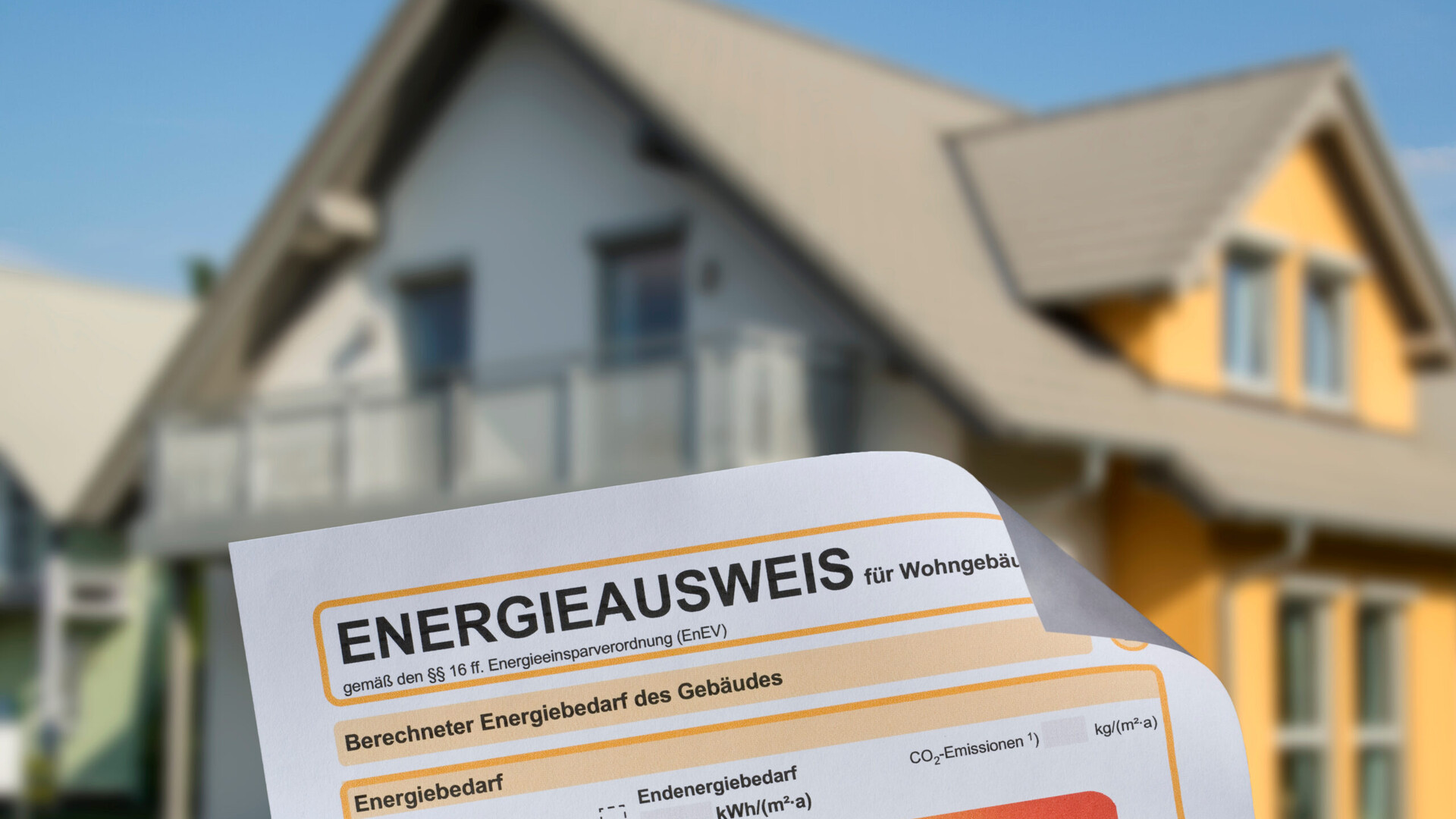 Energieausweis vor Haus