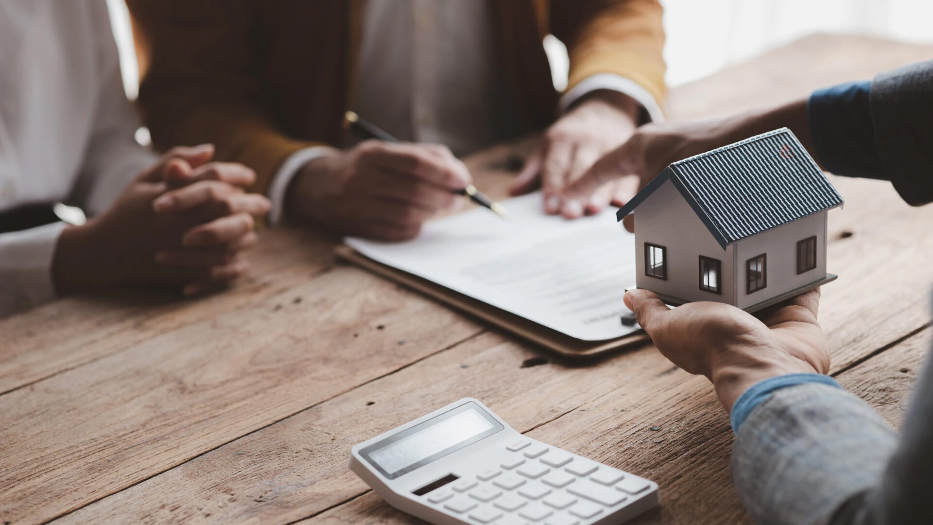 Vertrag unterschreiben