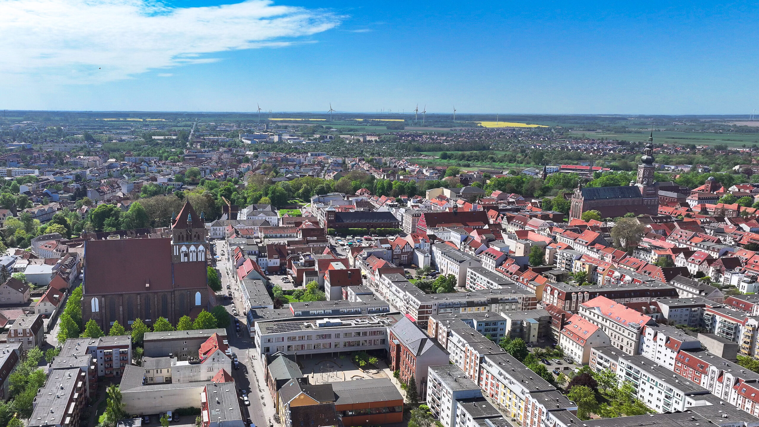 Drohnenaufnahme der Makler von Meer.Ostsee Immobilien von Greifswald