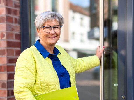 Immobilienmaklerin Monika Hölzel von MHaus Immobilien in Dinslaken
