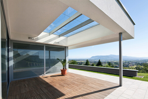 Modernes Haus mit Veranda