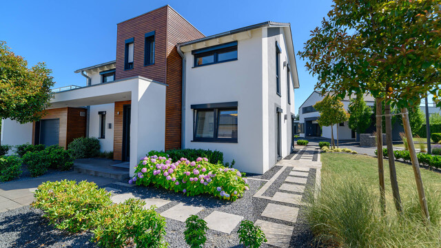 Einfamilienhaus mit Vorgarten