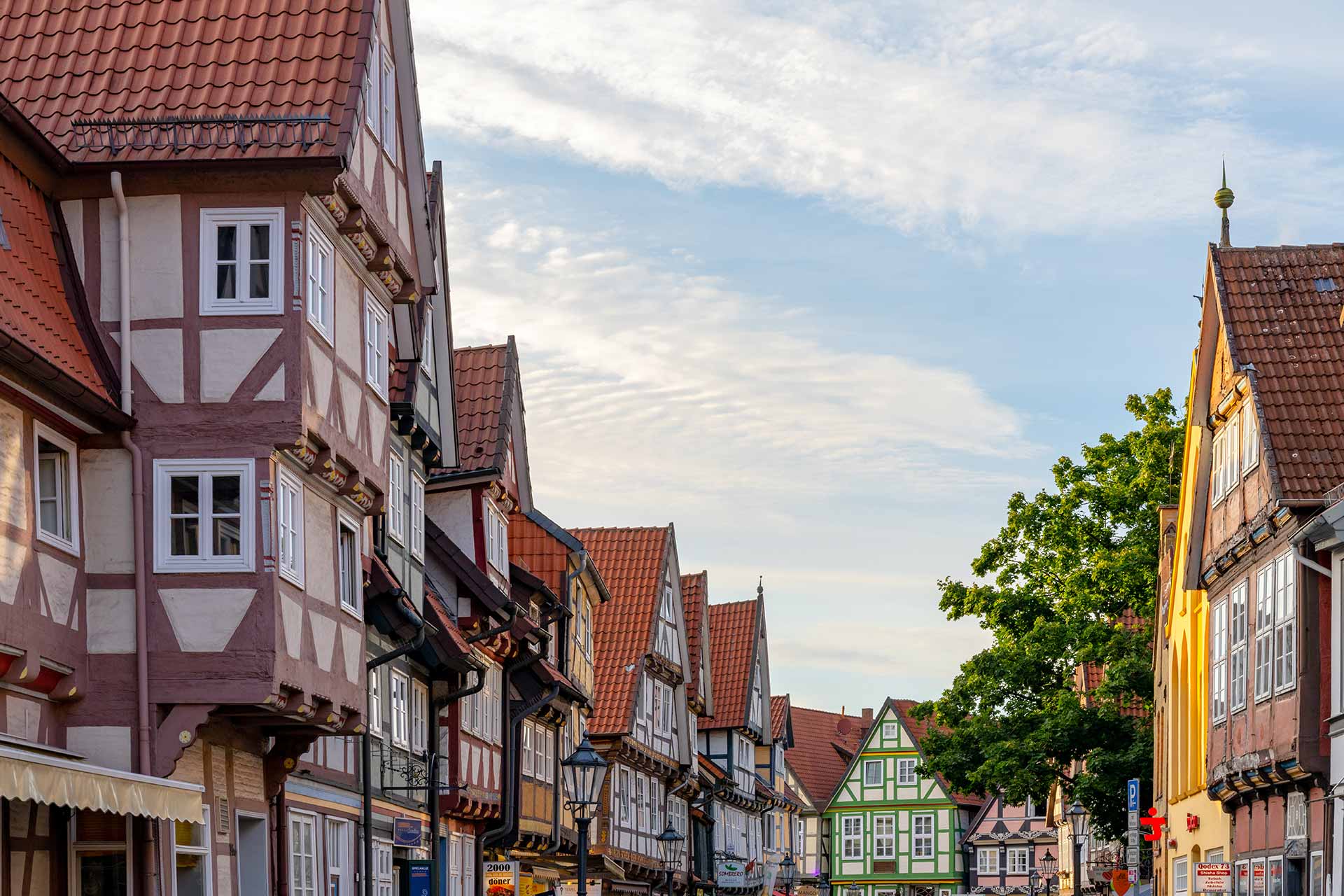 Bunte Reihenhäuser in der Stadt Celle