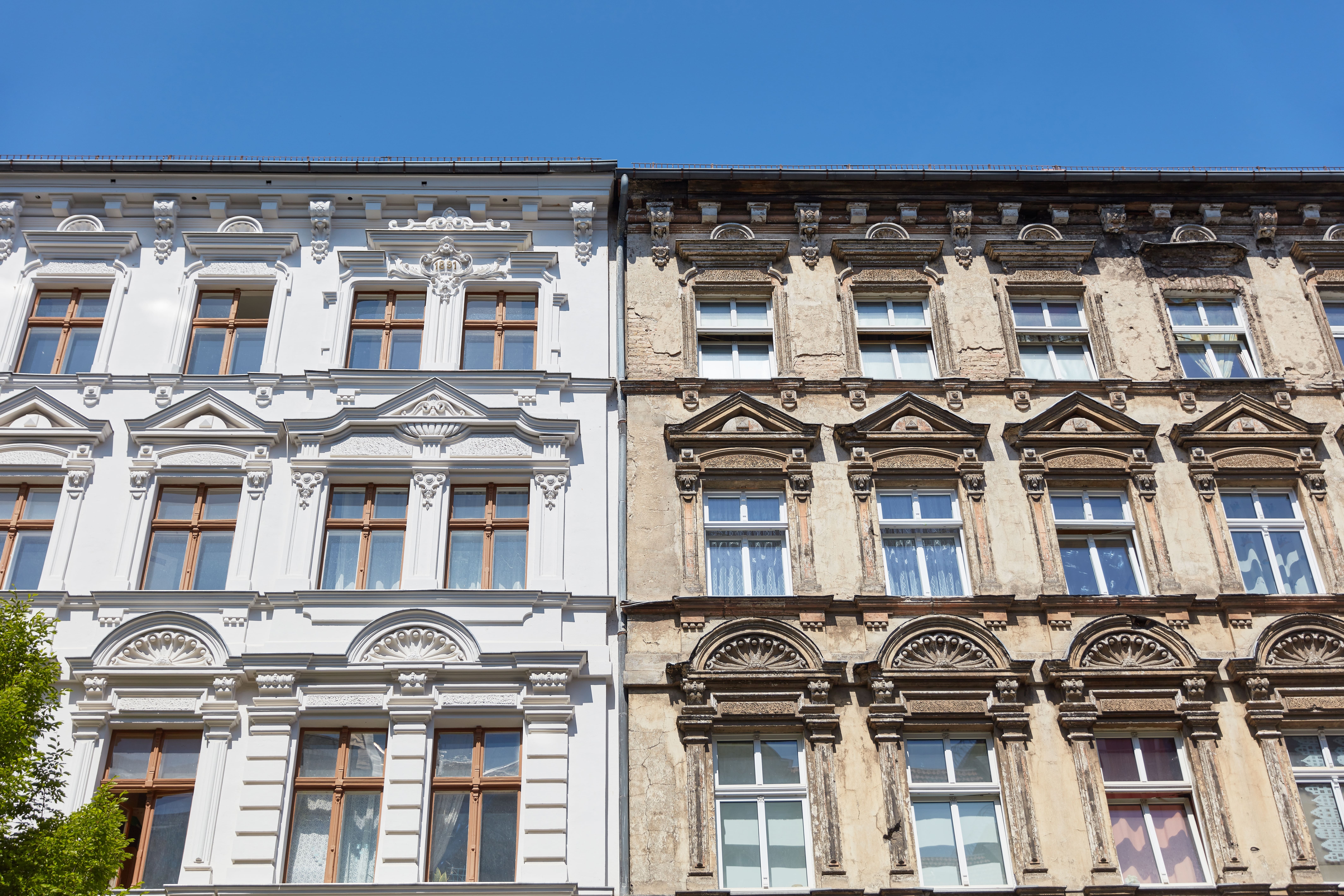 Altbau in Berlin – typische Berliner Fassade, verkauft durch erfahrenen Immobilienmakler