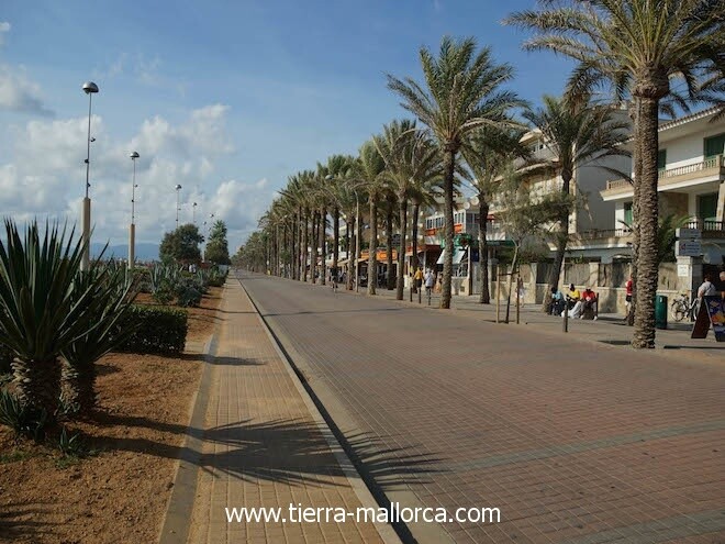 El Arenal Strandpromenade