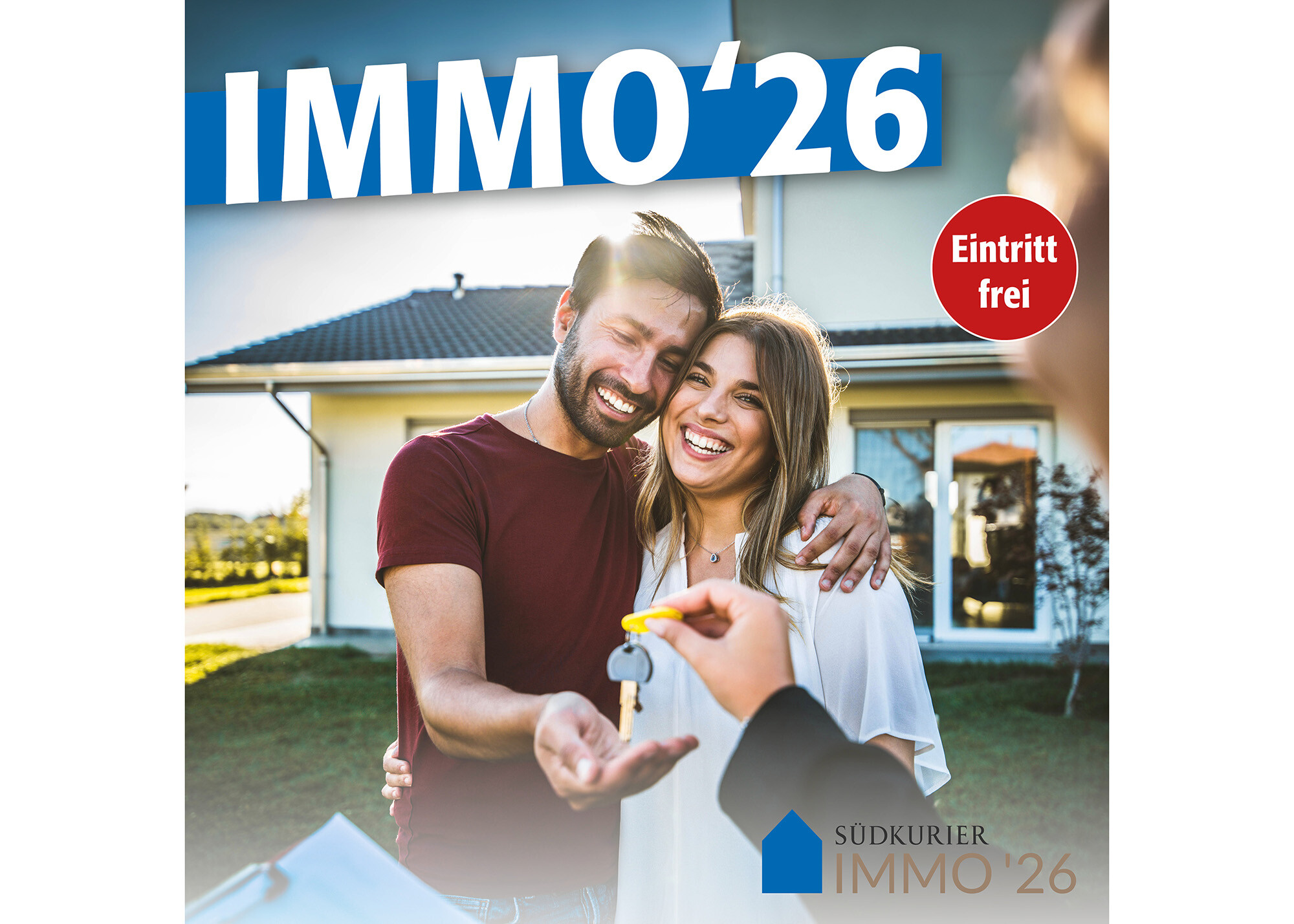 Ein Paar erhält einen Hausschlüssel