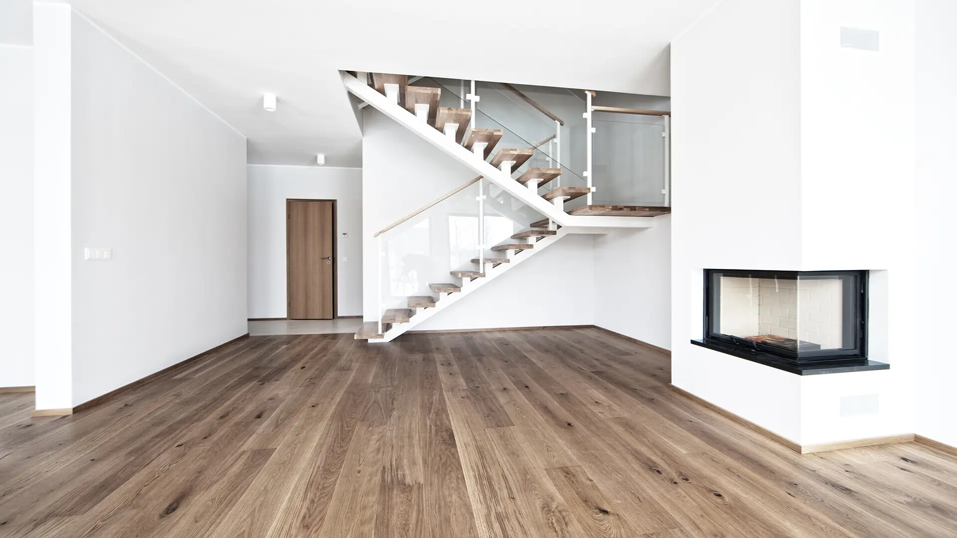 Helle leere Wohnung